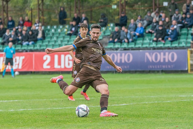 更是一个反 更是一个反